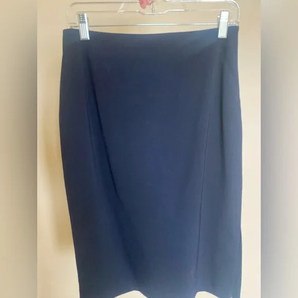 Ann Taylor Women's Navy SUIT SET - Jacket and Skirt - Picture 4 of 6